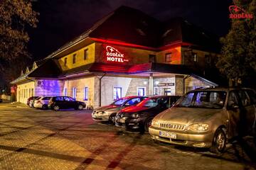 Фото Отель Hotel Zodiak г. Радомско 1